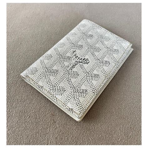 porte carte goyard blanc|porte carte maison goyard.